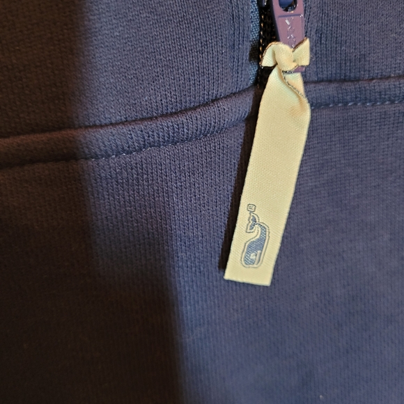 Vineyard Vines Men's 1/4 Zip-Up Sweater in Navy and Light Blue Sz Small - Picture 2 of 14